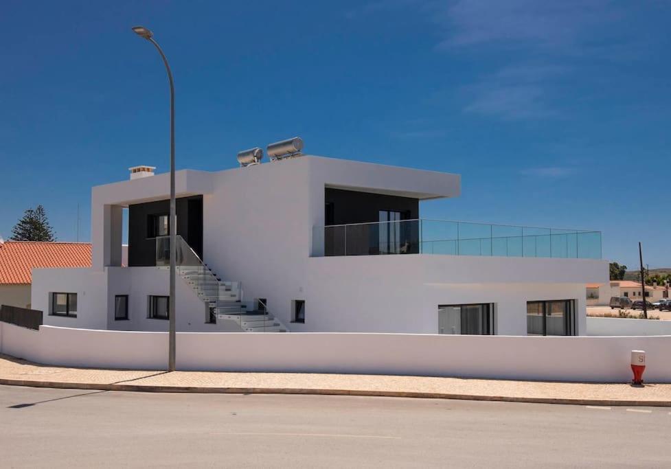 Sunset House Lägenhet Vila do Bispo Exteriör bild