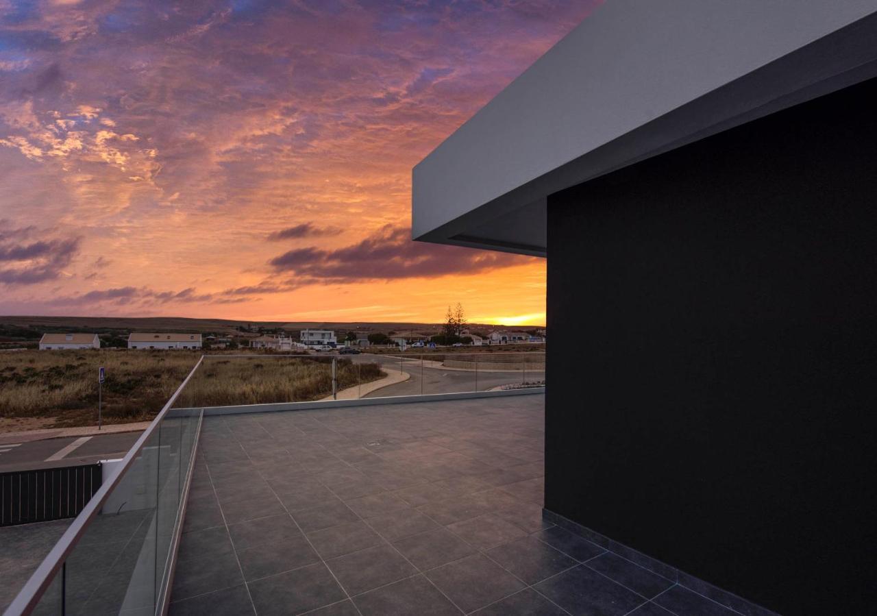Sunset House Lägenhet Vila do Bispo Exteriör bild